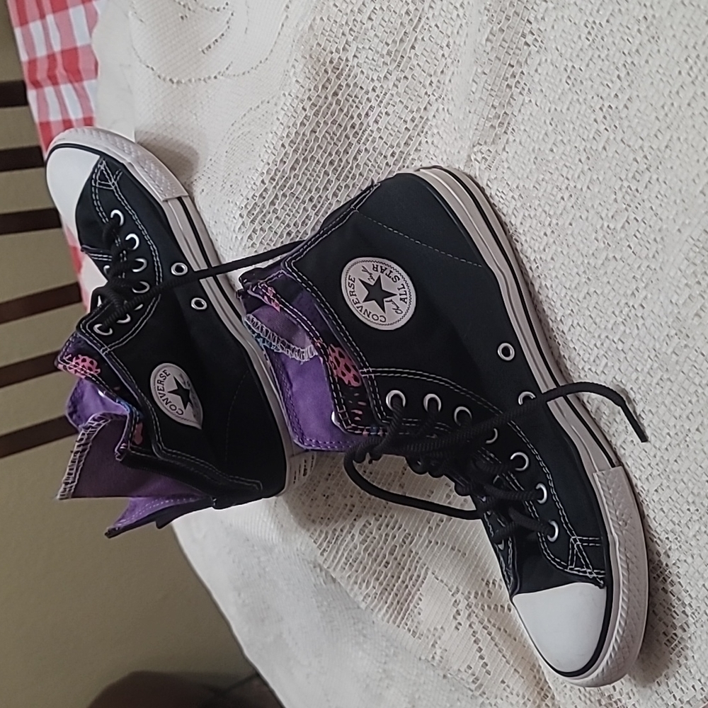 ChuckTaylor AllStar Converse Black n Bright color double tounge  Juniors Sz6